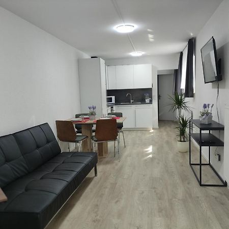 2 Zimmerwohnung In Bietingen 戈特马丁根 外观 照片