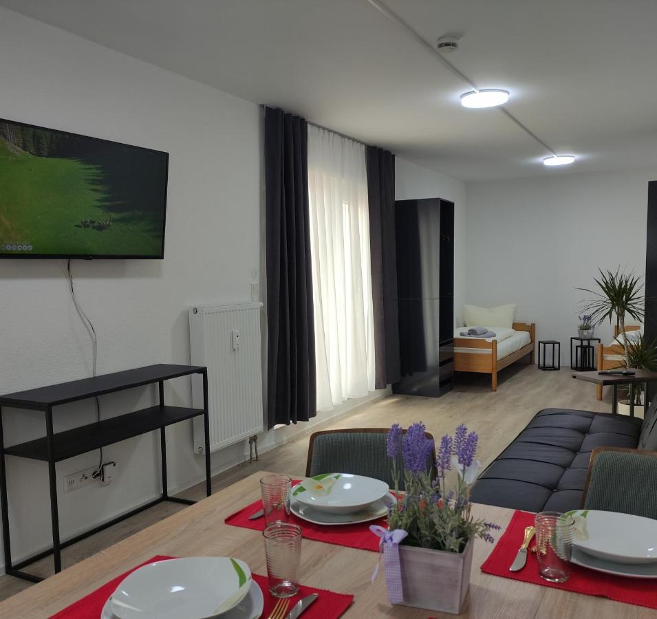 2 Zimmerwohnung In Bietingen 戈特马丁根 外观 照片