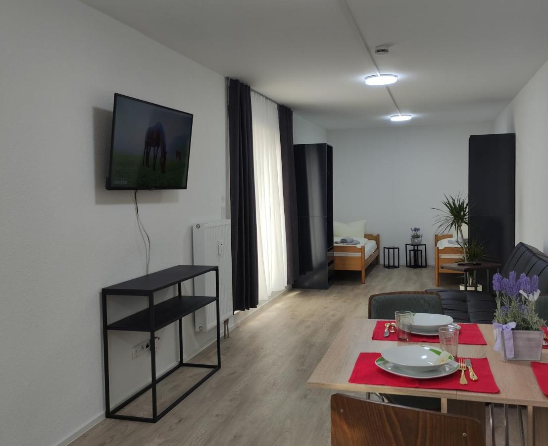 2 Zimmerwohnung In Bietingen 戈特马丁根 外观 照片